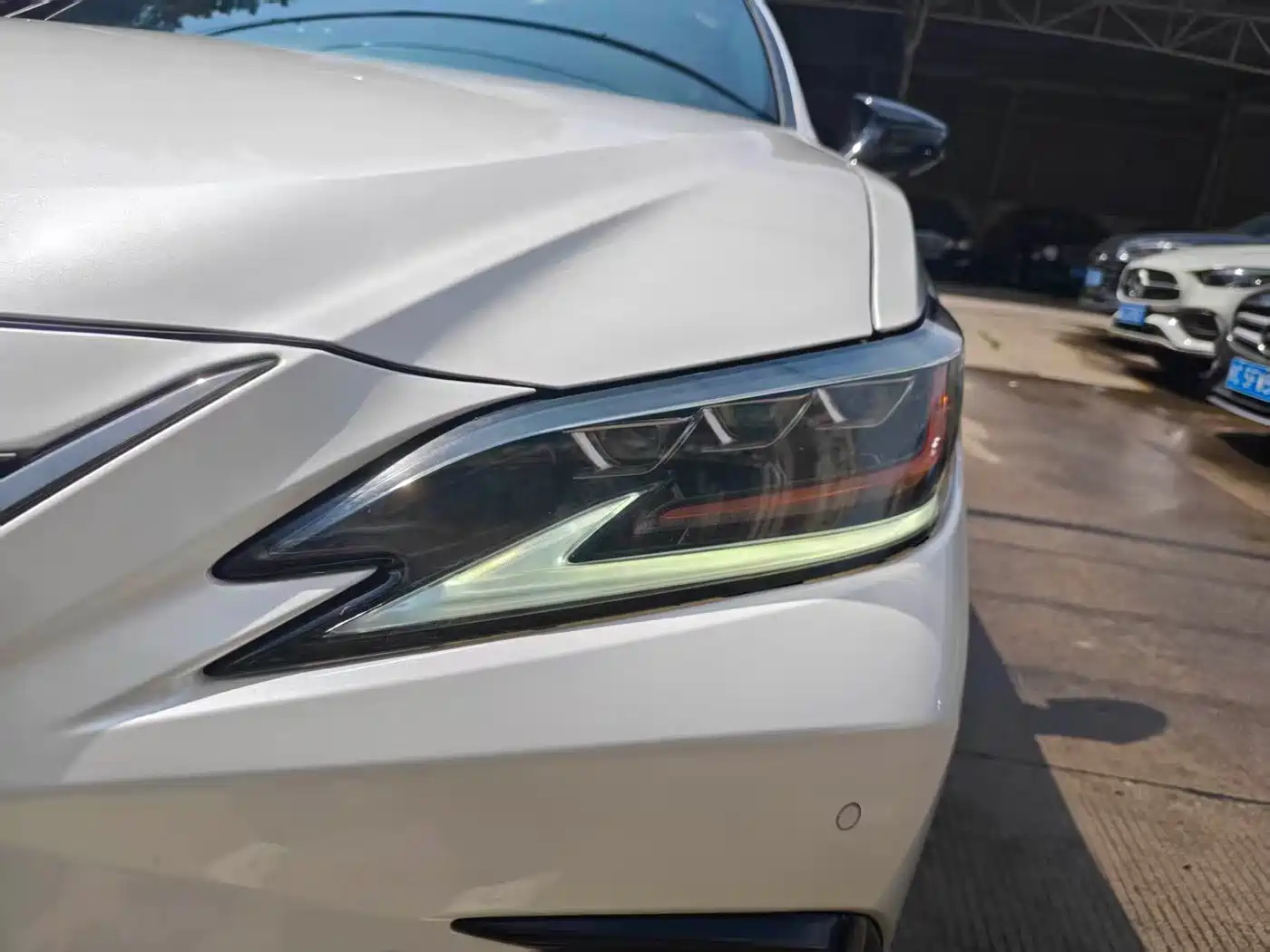 Lexus ES 2021 200 Excellence Edition фото 9