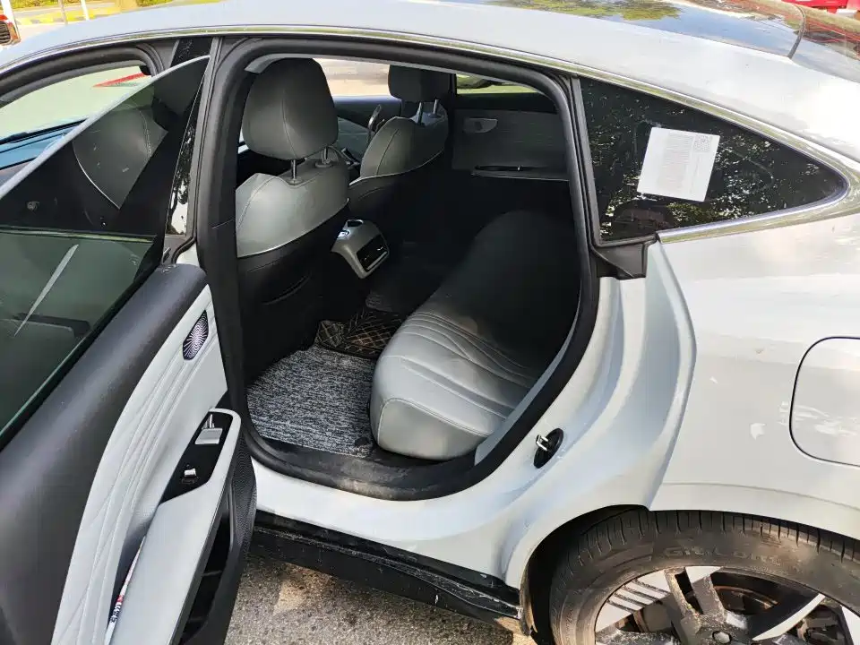 Geely Galaxy Galaxy E8 2024 2024 550km RWD PRO