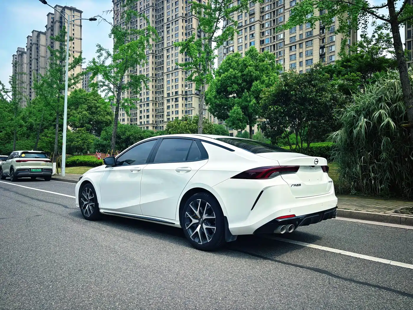 GAC Trumpchi Trumpchi Emkoo 2021 270T DCT J15 Edition фото 6