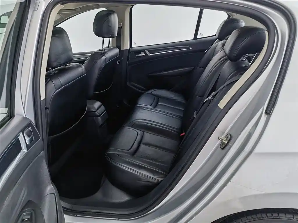 Peugeot 308 2012 1.6L Automatic Trend Type фото 15