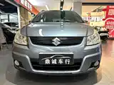 Фото 2 - Suzuki SX4