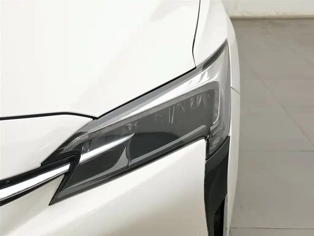 BUICK SLIGHTLY BLUE 6