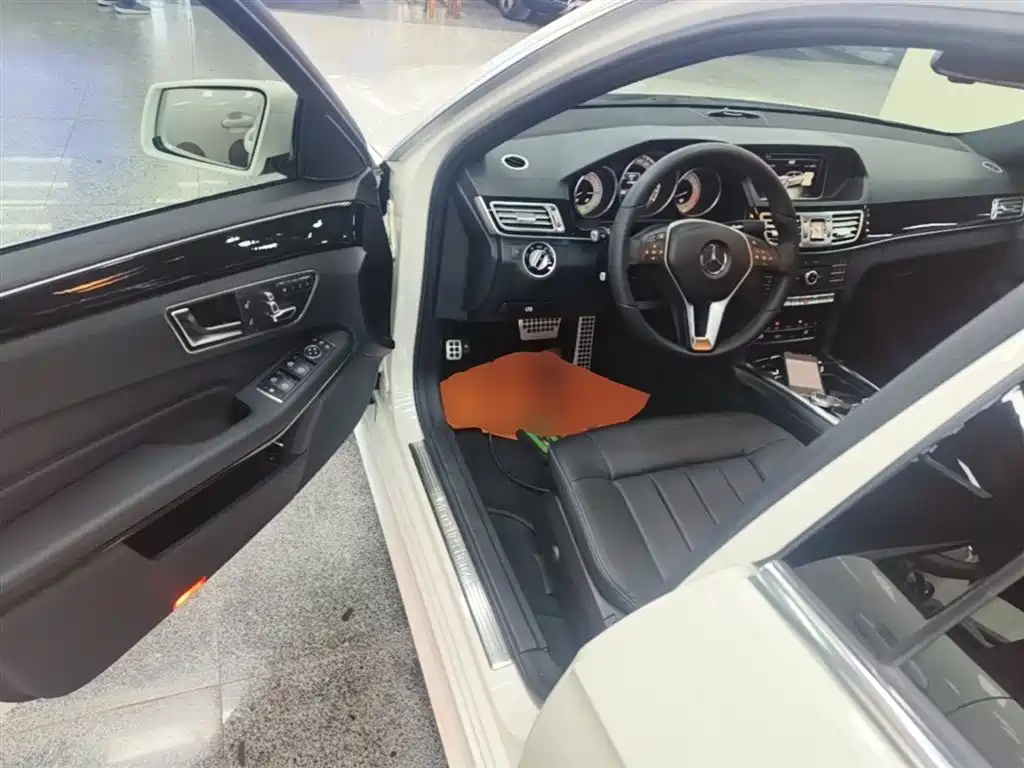 Mercedes-Benz E-Class 2015 Facelift E 260 L Sport фото 16