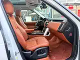 Photo 13 - Land Rover Range Rover