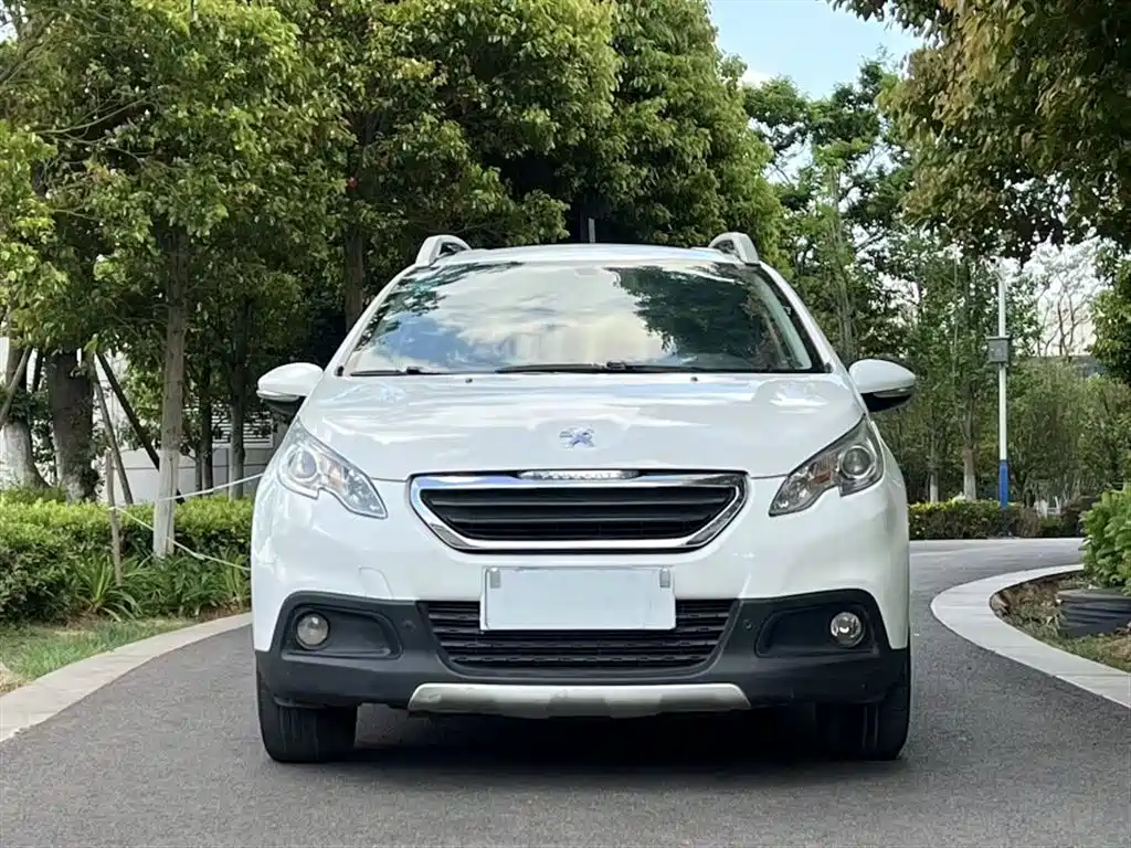 Peugeot 2008 2014 1.6L Automatic Trend Edition фото 9
