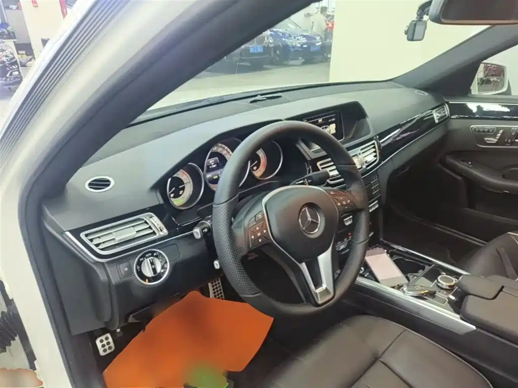 Mercedes-Benz E-Class 2015 Facelift E 260 L Sport фото 10