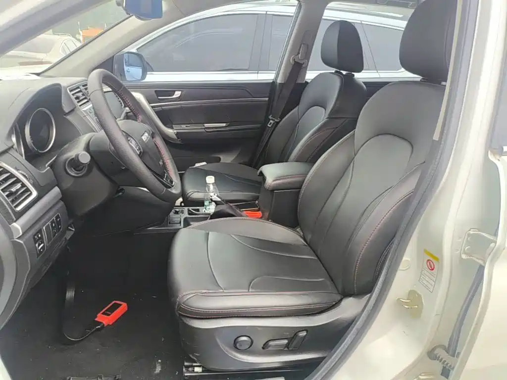 Фото 15 - Haval M6