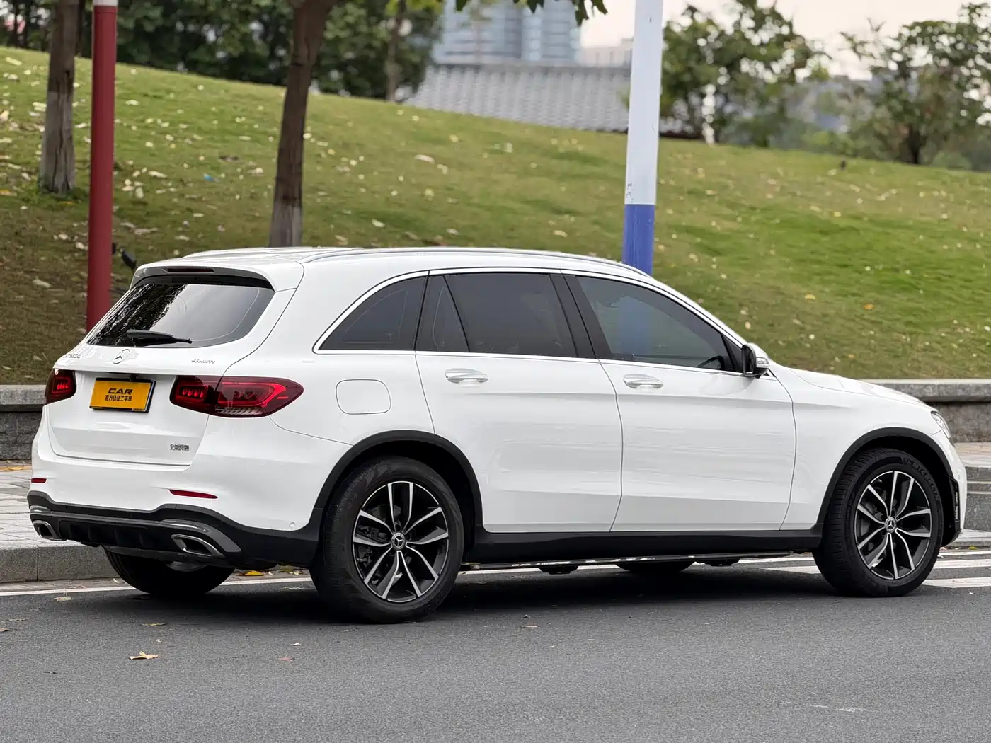 Mercedes-Benz GLC 2021 GLC 300 L 4MATIC Sporty фото 4