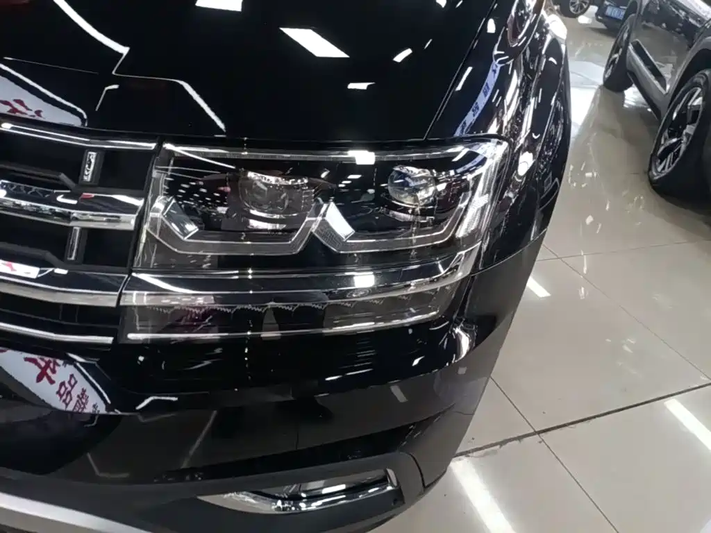 Фото 24 - Volkswagen Teramont