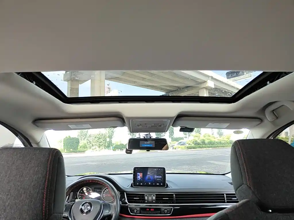 Dongfeng Fengxing Fengxing T5 2019 2021 1.6L Manual Comfort