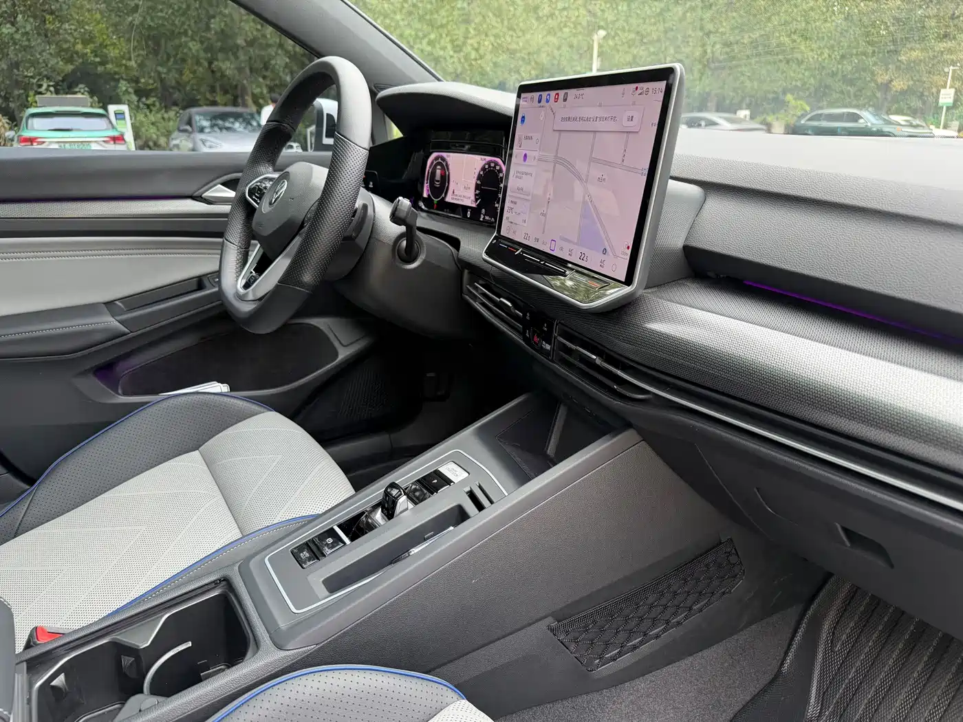 Фото 8 - Volkswagen Golf