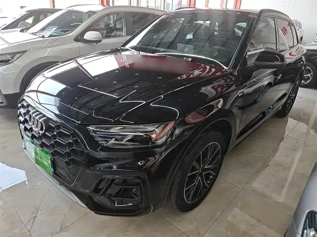 Audi Q5L 45 TFSI, Люкс Драйв