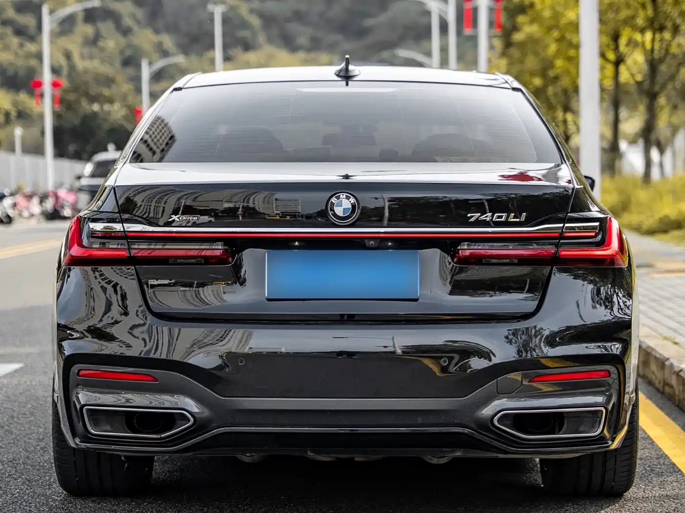 BMW 7 Series 2019 740Li Exclusive M Sport Package фото 7