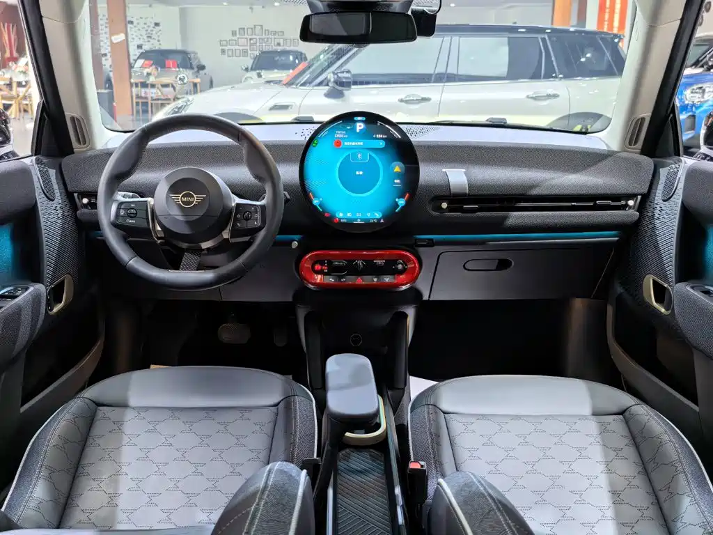 MINI Electric MINI COOPER 2025 2024 452km COOPER SE Artist