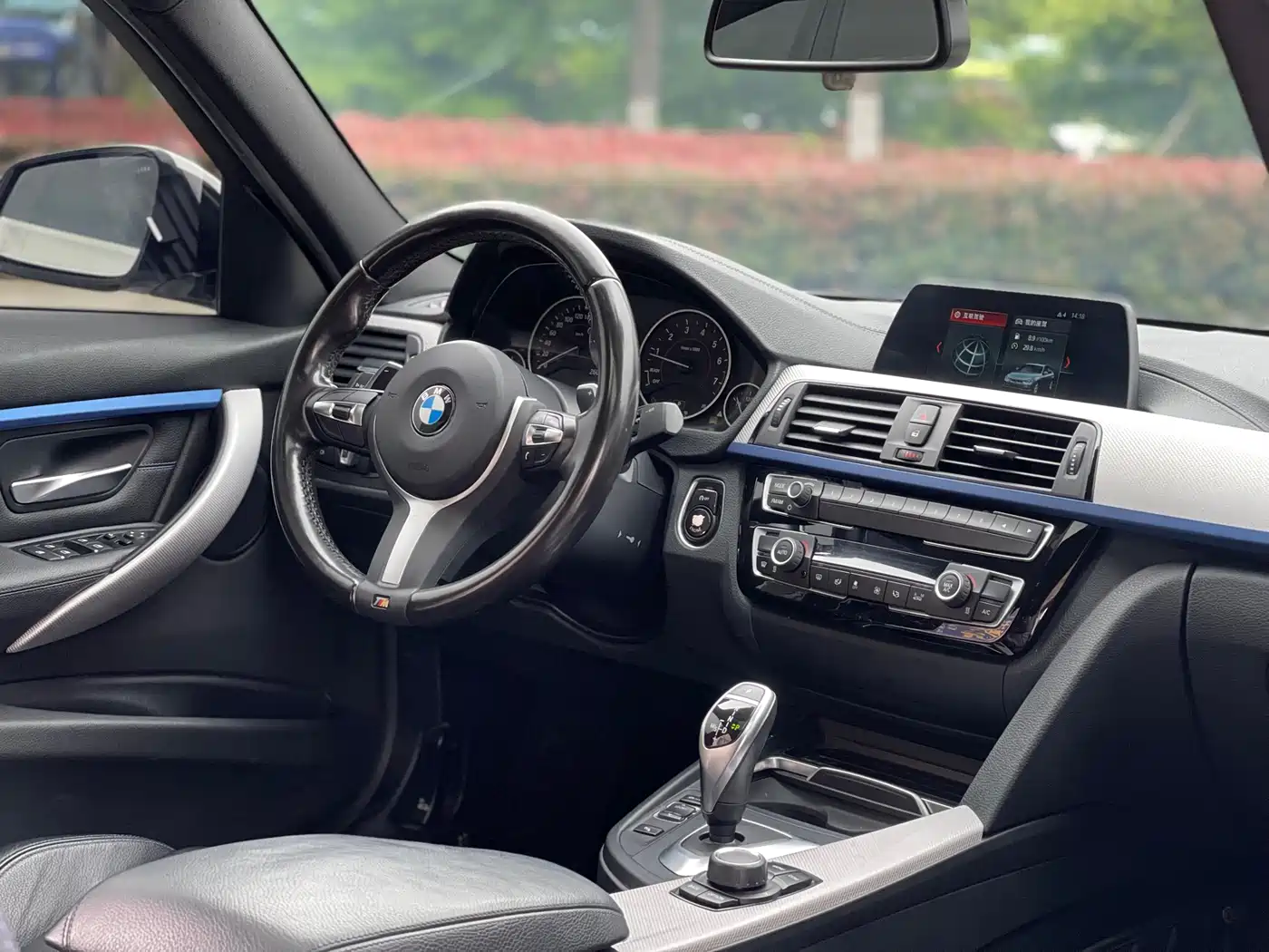 BMW 3 Series 2019 320i M Sport Package фото 7
