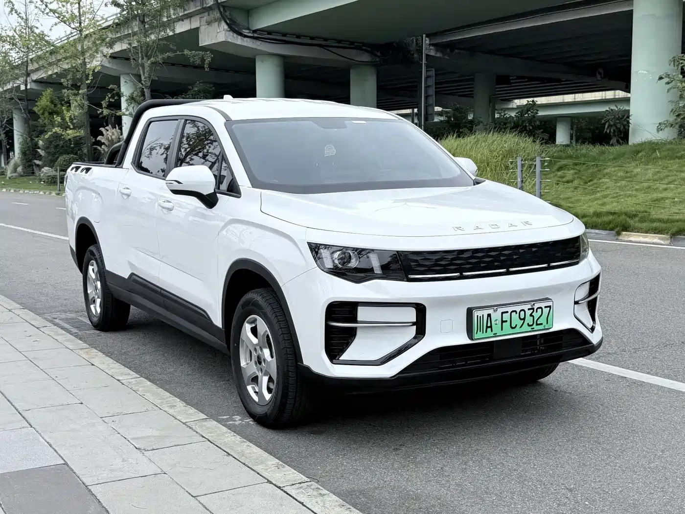 Geely Radar Radar King Kong 2025 2025 EM-P 4WD Long Bed Thousand-Mile King Kong