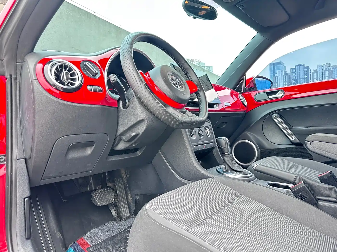 Volkswagen Beetle 2014 1.2TSI Fashion Edition фото 10