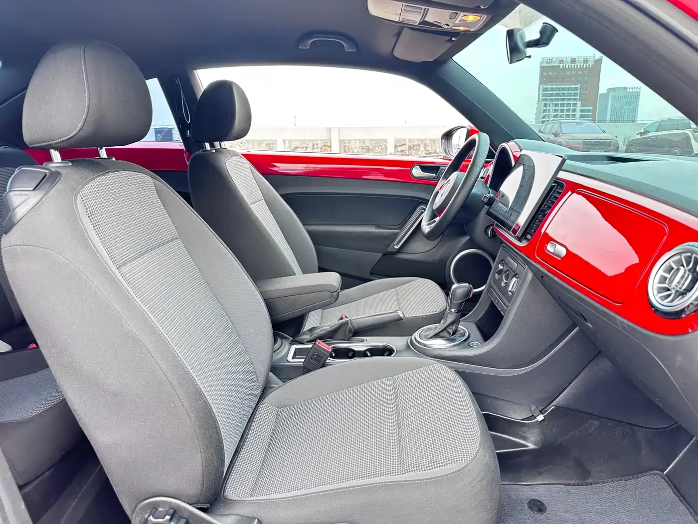 Volkswagen Beetle 2014 1.2TSI Fashion Edition фото 15