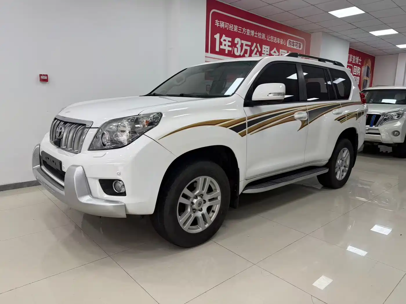 Toyota Prado 2014 4.0L Automatic VX NAVI фото 3