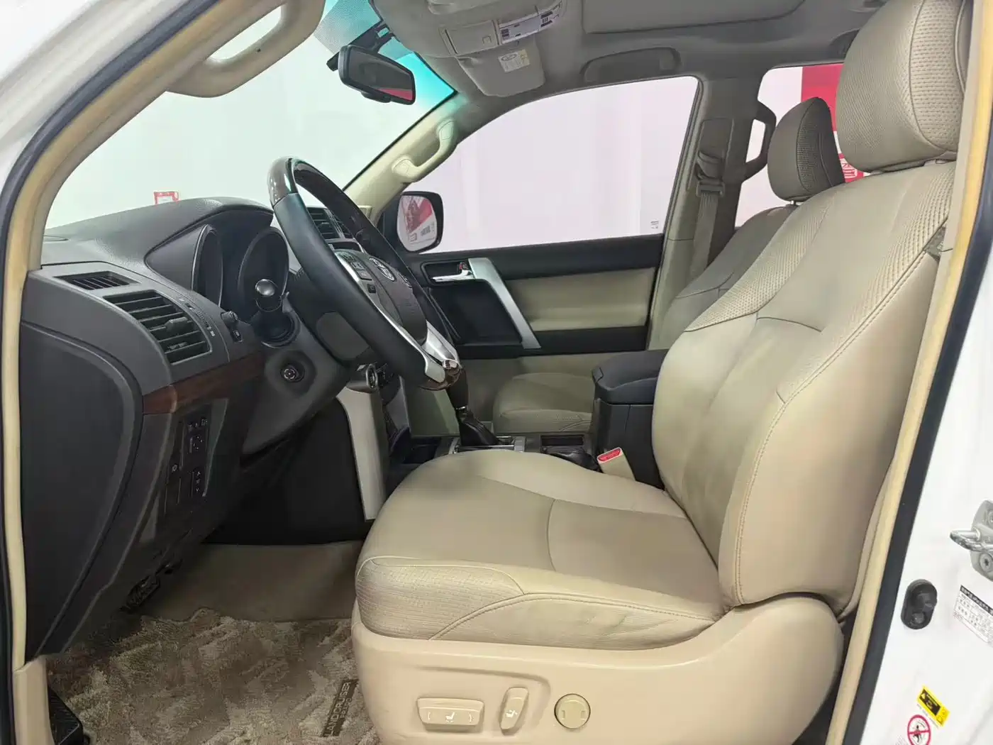 Toyota Prado 2014 4.0L Automatic VX NAVI фото 4