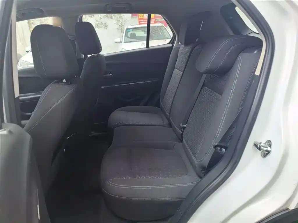 Chevrolet Trax 2014 1.4T Automatic 2WD Comfort фото 17