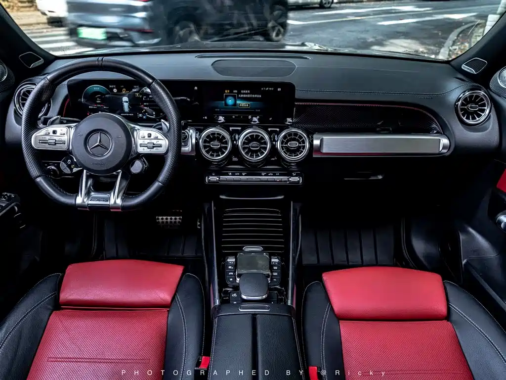 Mercedes-Benz GLB AMG 2021 Facelift AMG GLB 35 4MATIC фото 3