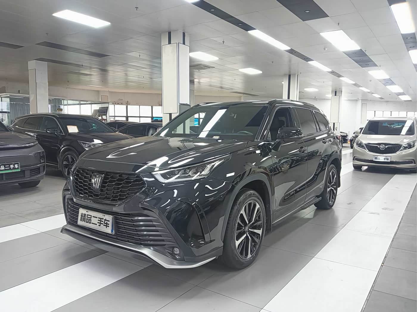 Toyota Crown Kluger
