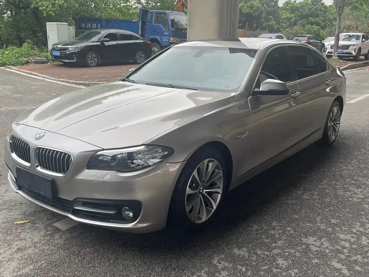 BMW 5 Series 2017 525Li Leading Edition