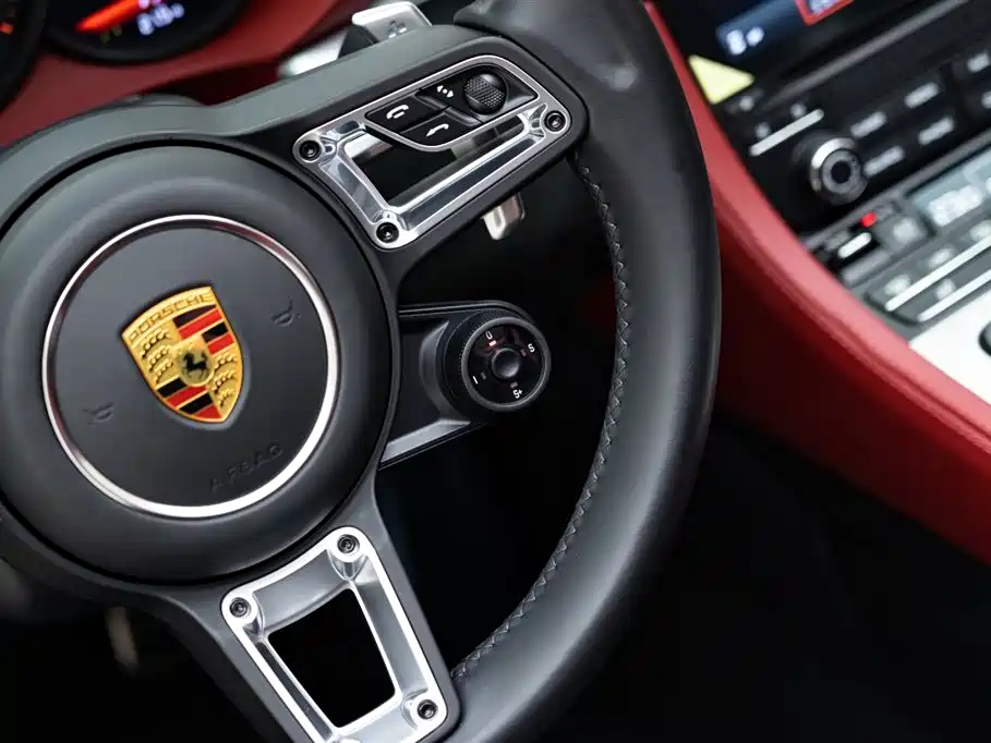 Porsche 718 2022 Spyder 2.0T фото 20