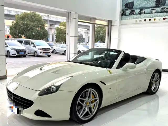  Ferrari California T 2015 3.9T Standard