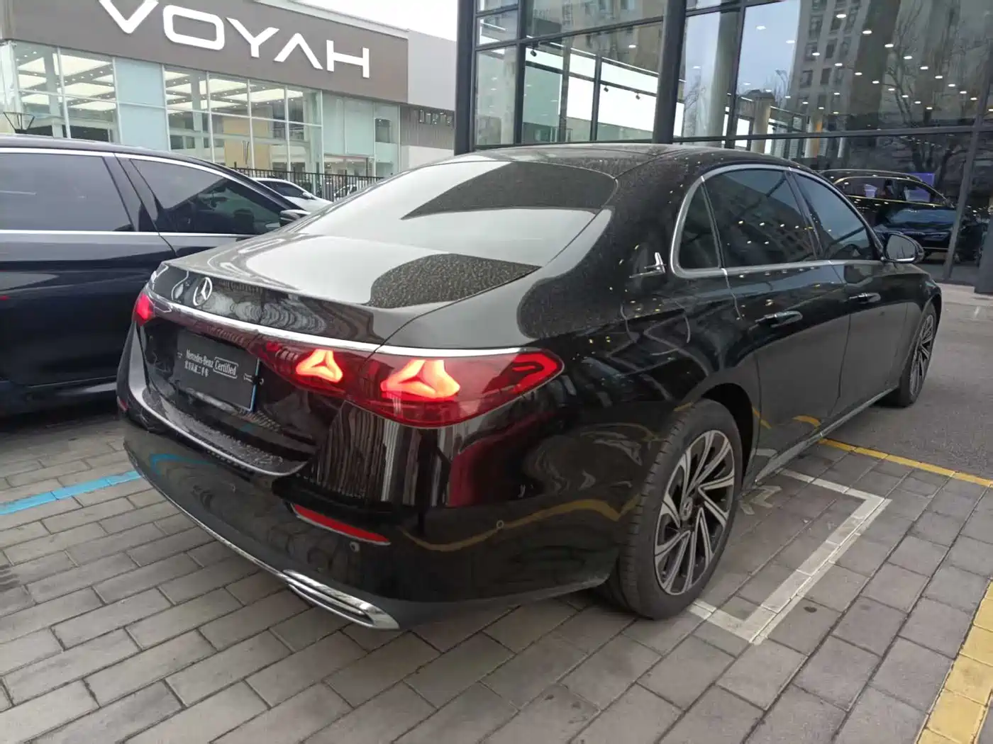 Mercedes-Benz E-Class 2024 Model E 300 L Luxury фото 4