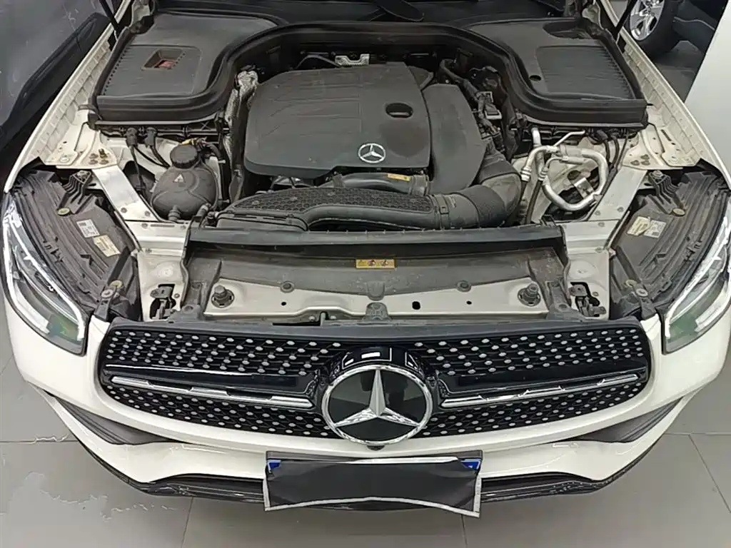 Mercedes-Benz GLC Coupe 2023 Model GLC 300 4MATIC Coupe SUV фото 20
