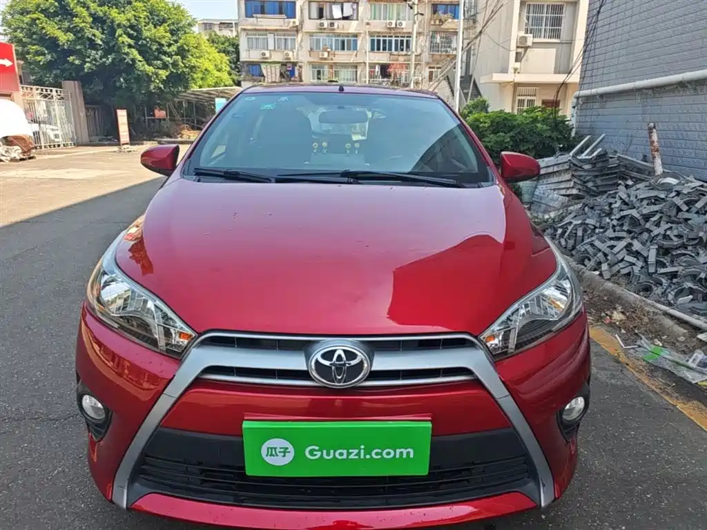 Toyota YARiS L Zhi Xuan 2015 1.5G Auto Sunroof Special Edition фото 3