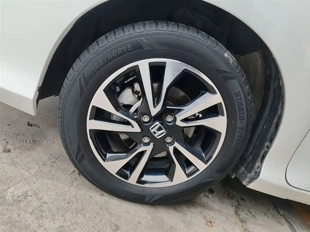 Honda Greiz 2017 2016 1.5L CVT Classic Edition
