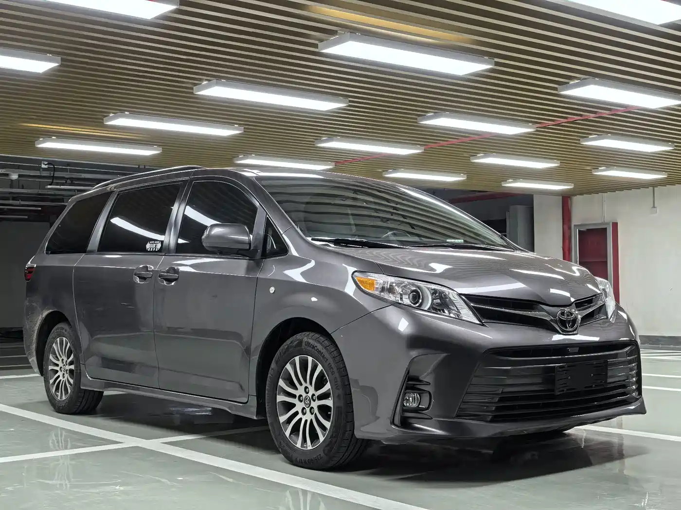 Toyota Sienna 2015 3.5L 2WD L фото 3