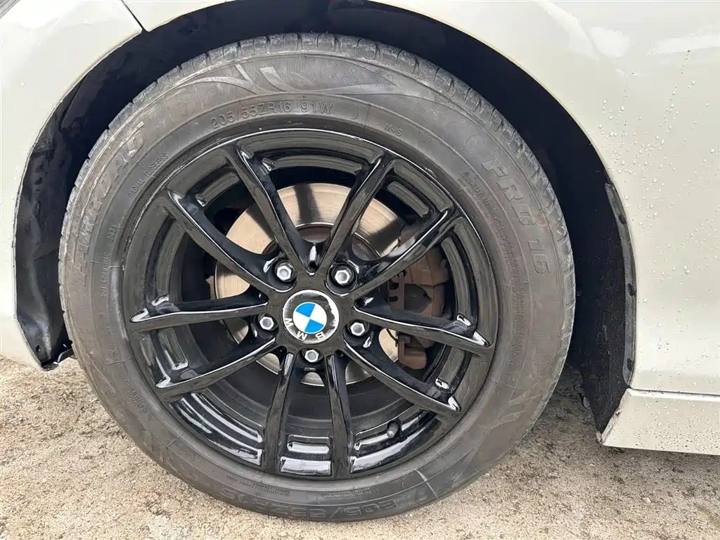 BMW 1 Series (Import) 2012 118i Leading фото 25