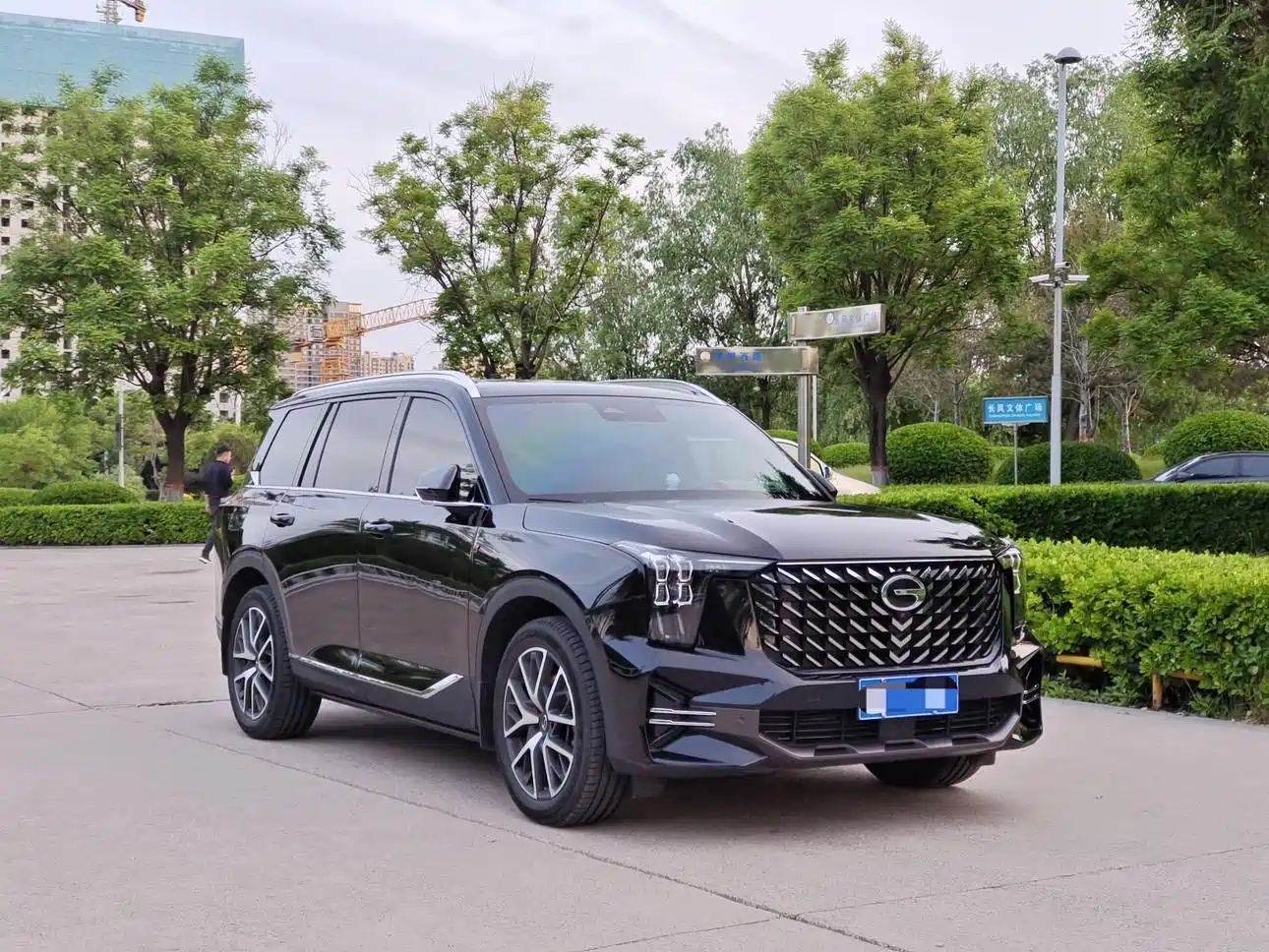 GAC Trumpchi Trumpchi GS8 2024 Navigator Series 2.0TGDI 2WD Luxury Smart Connect Edition фото 3