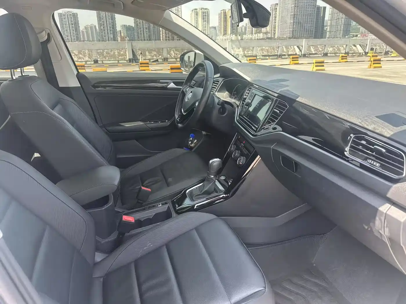 Volkswagen T-ROC 2019 280TSI DSG 2WD Comfort Type China V фото 12