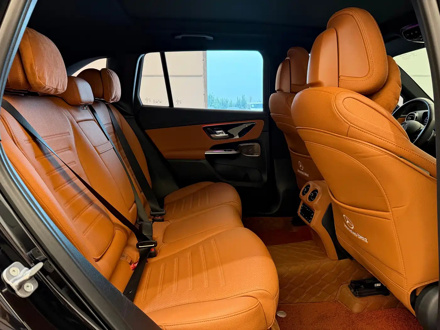 Mercedes-Benz GLC, миниатюра 11