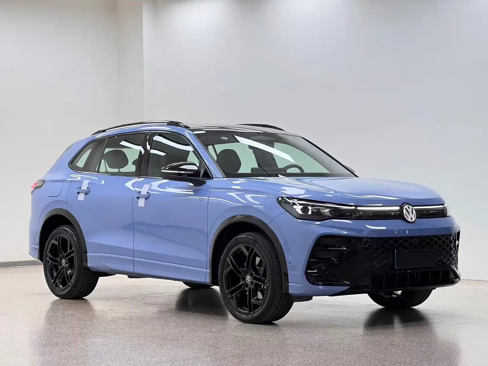 Фото 3 - Volkswagen Tiguan L
