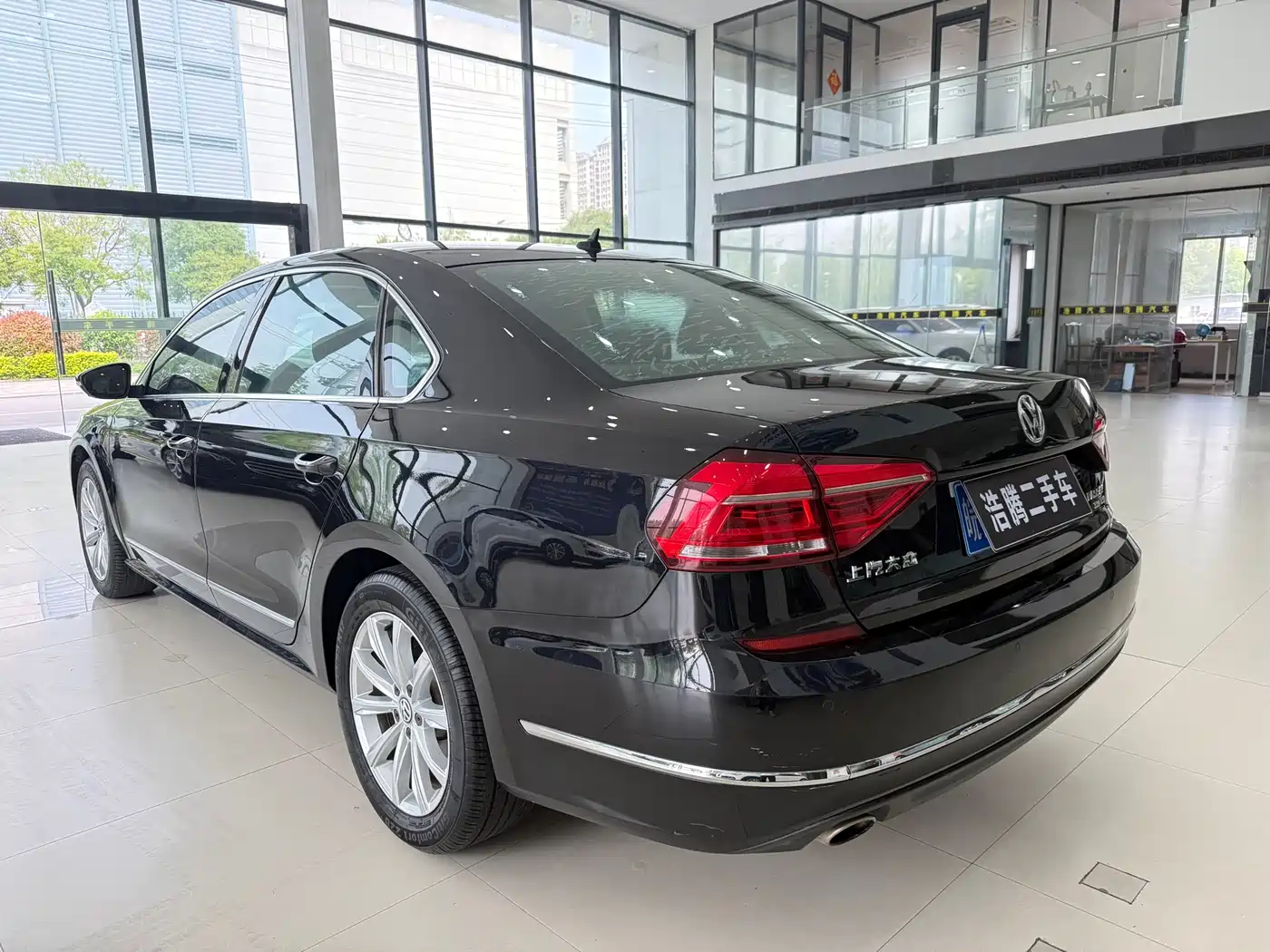 Volkswagen Passat 2017 330TSI DSG Prestige фото 4