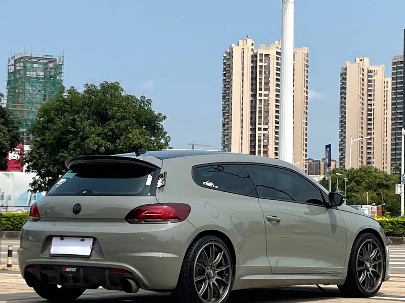 Volkswagen Scirocco 2011 Model R 2.0TSI фото 7