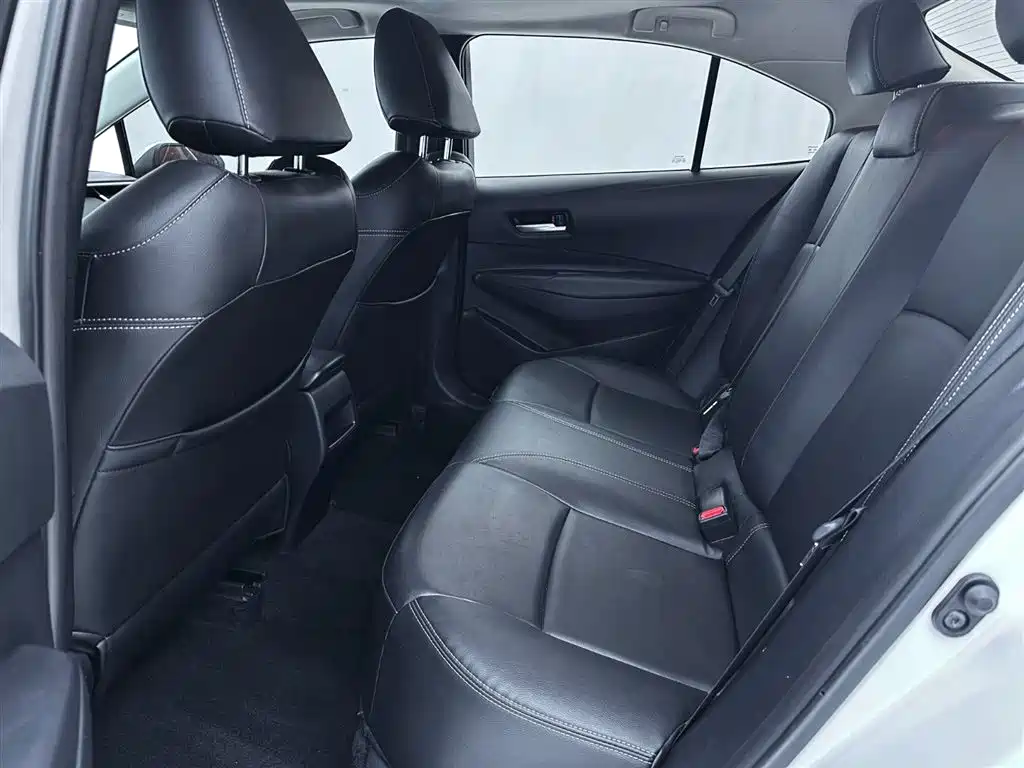 Toyota Corolla 2021 1.2T S-CVT Elite PLUS Edition фото 12