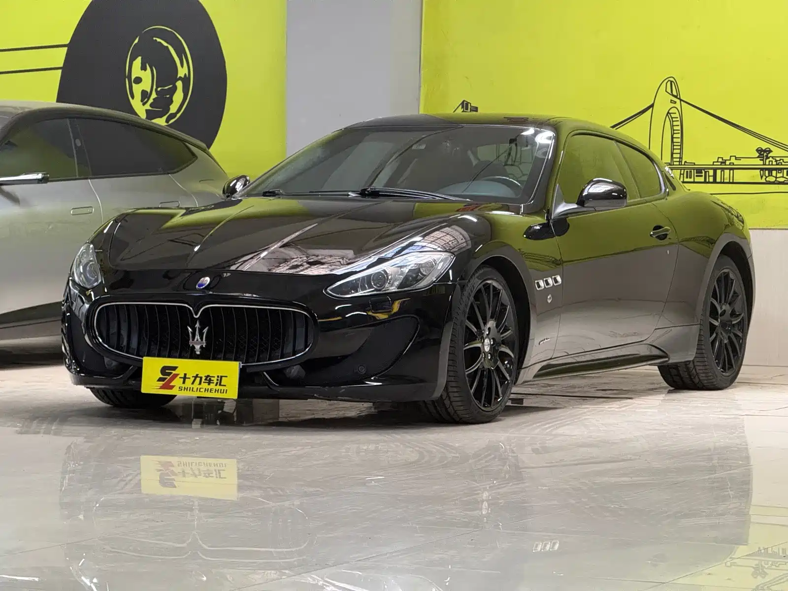 Photo 1 - Maserati GranTurismo