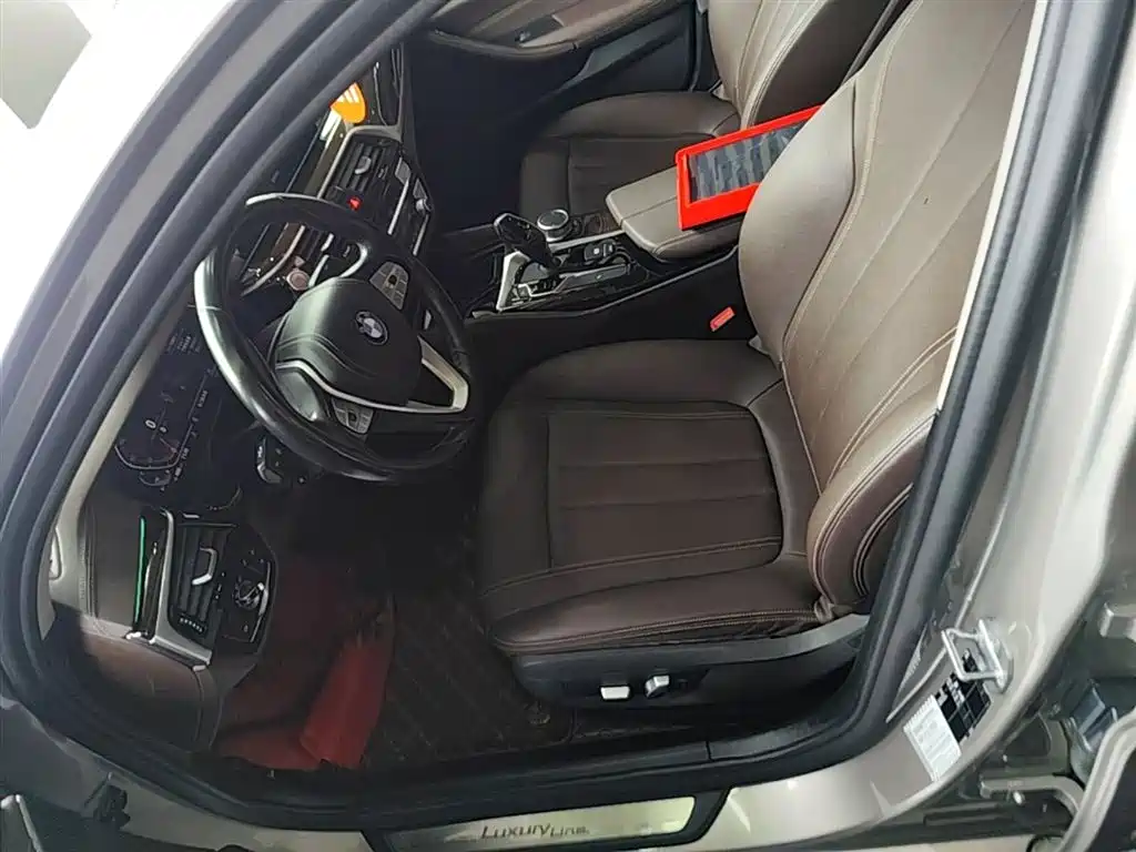 BMW 5 Series 2020 525Li Luxury Package фото 15