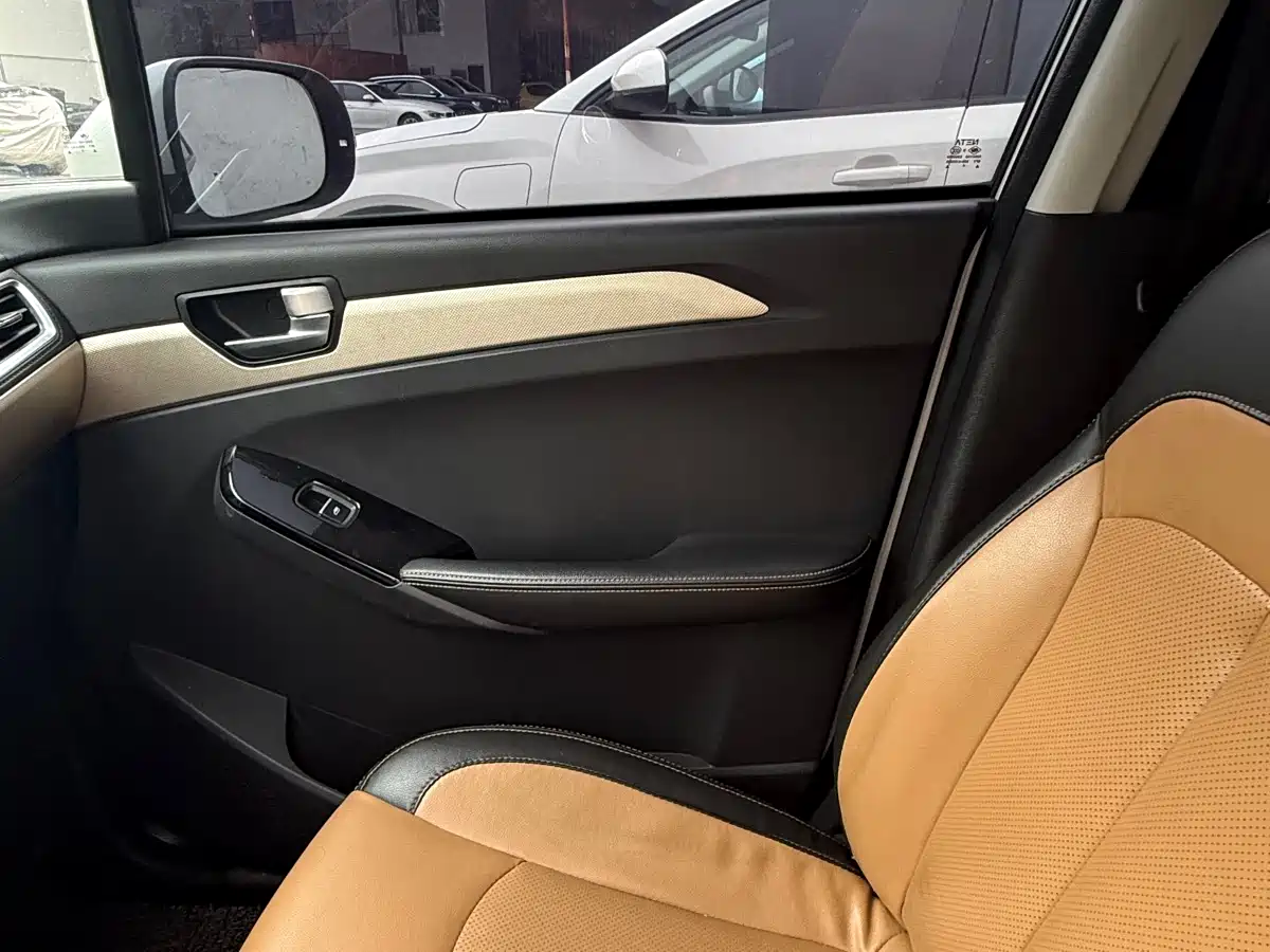 NEZHA AUTOMOBILE NEZHA N01