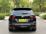 Фото 23 - Volkswagen Tiguan L