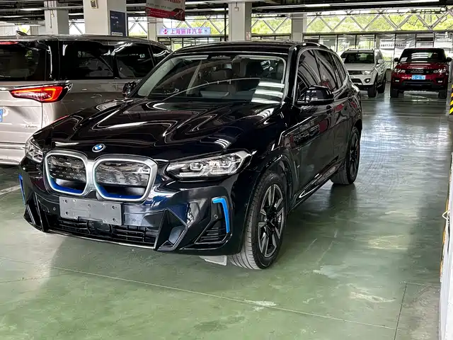 BMW iX3 2022 Facelift Leading Model