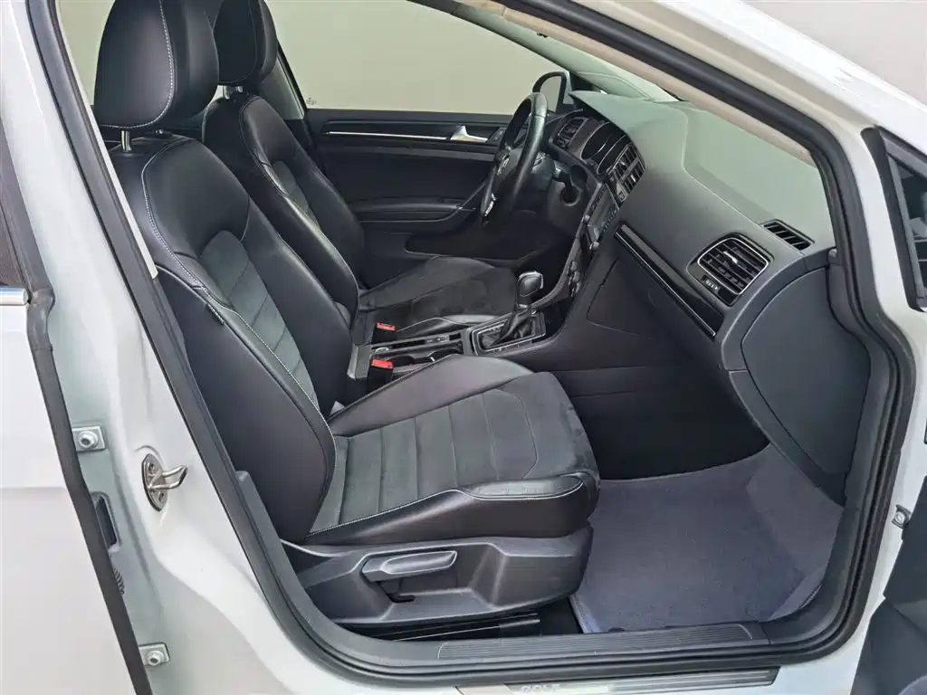Volkswagen Golf 2015 1.4TSI Automatic Flagship фото 21