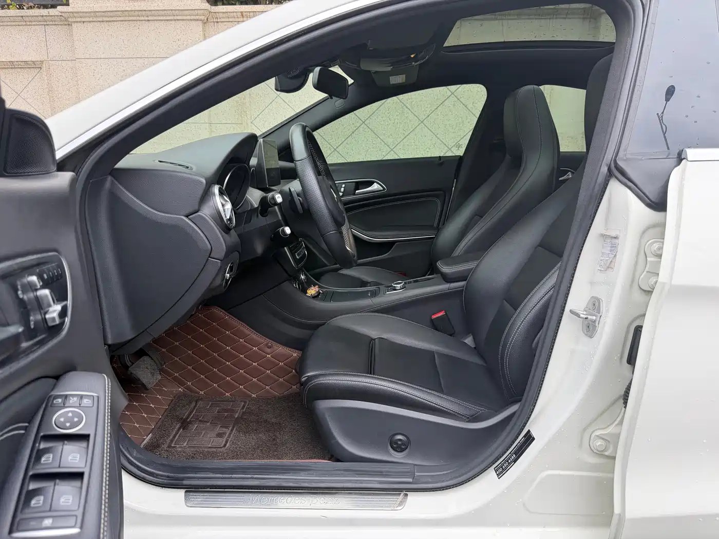 Mercedes-Benz CLA (Import) 2017 Facelift CLA 200 Style фото 6